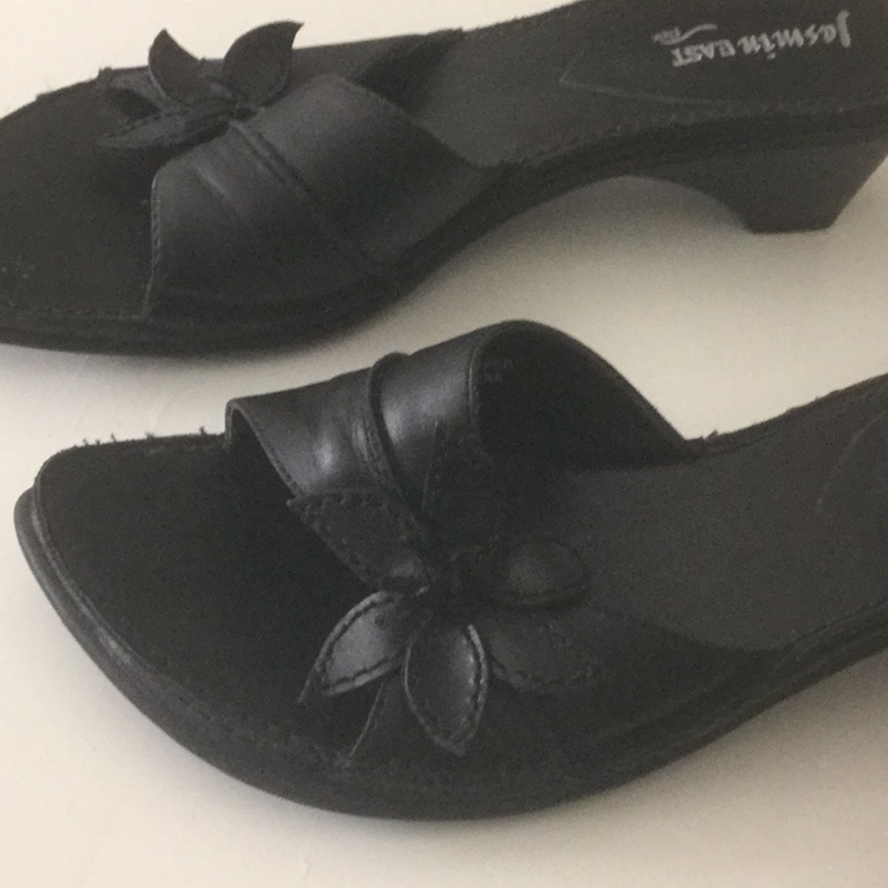 JASMIN EAST LEATHER SANDAL, 7M